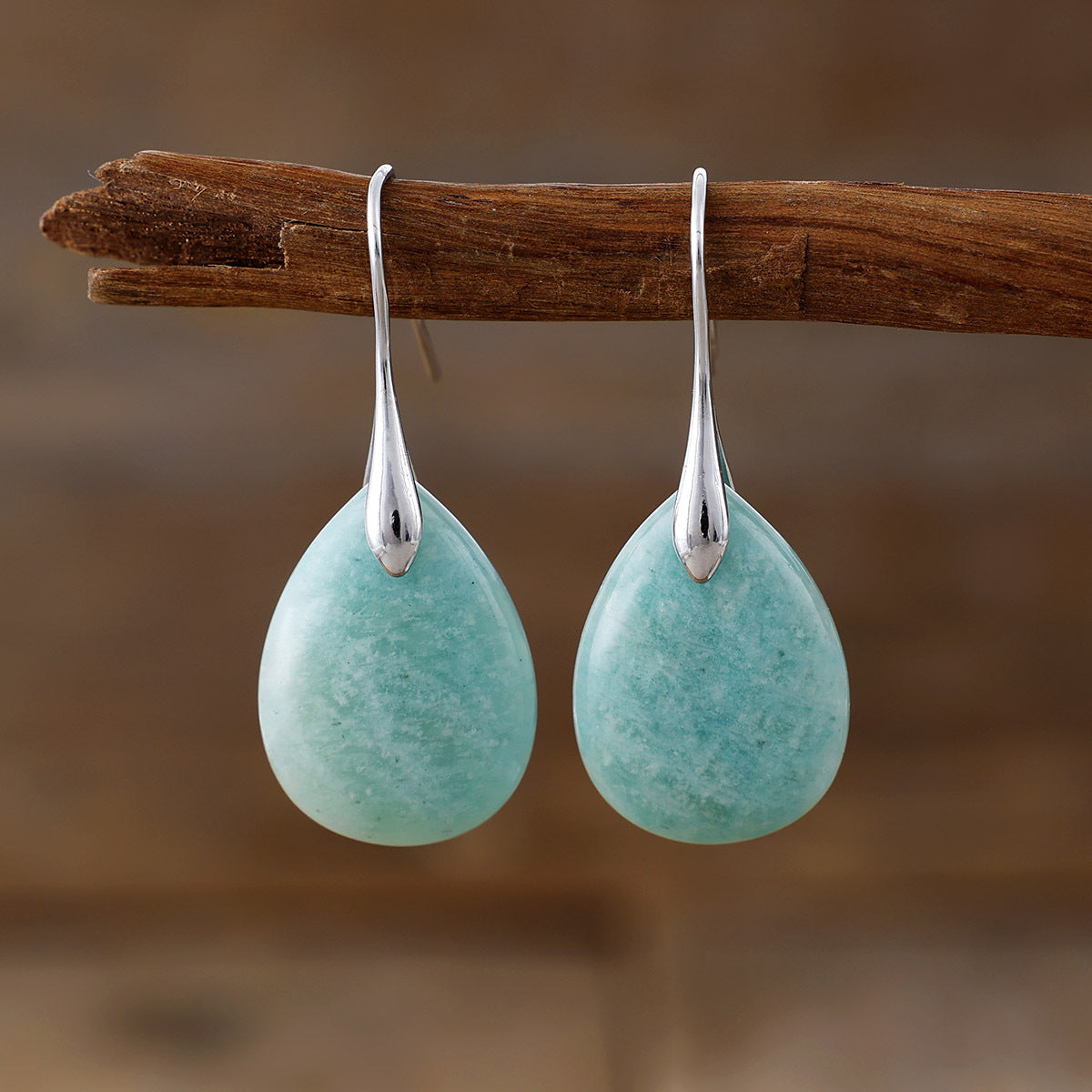 Natural Crystal Waterdrop Earrings